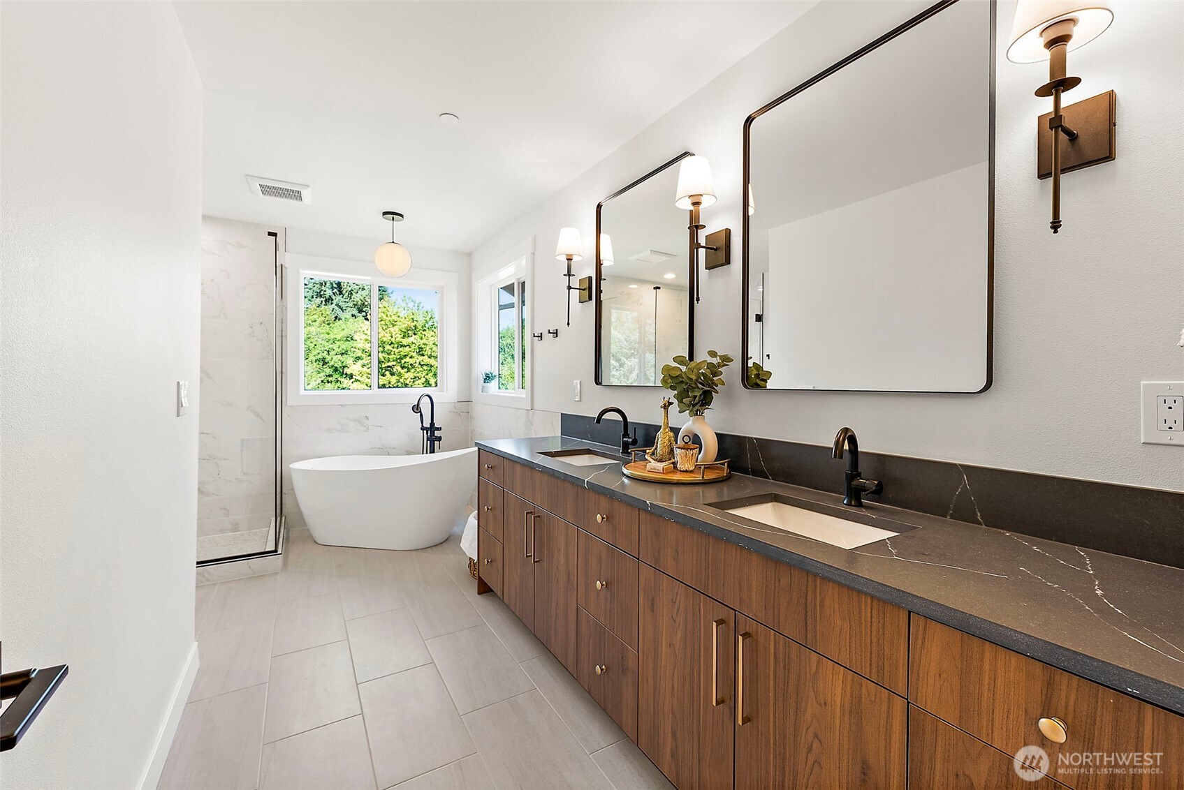 1238 9th Street SW, Puyallup, WA 98371