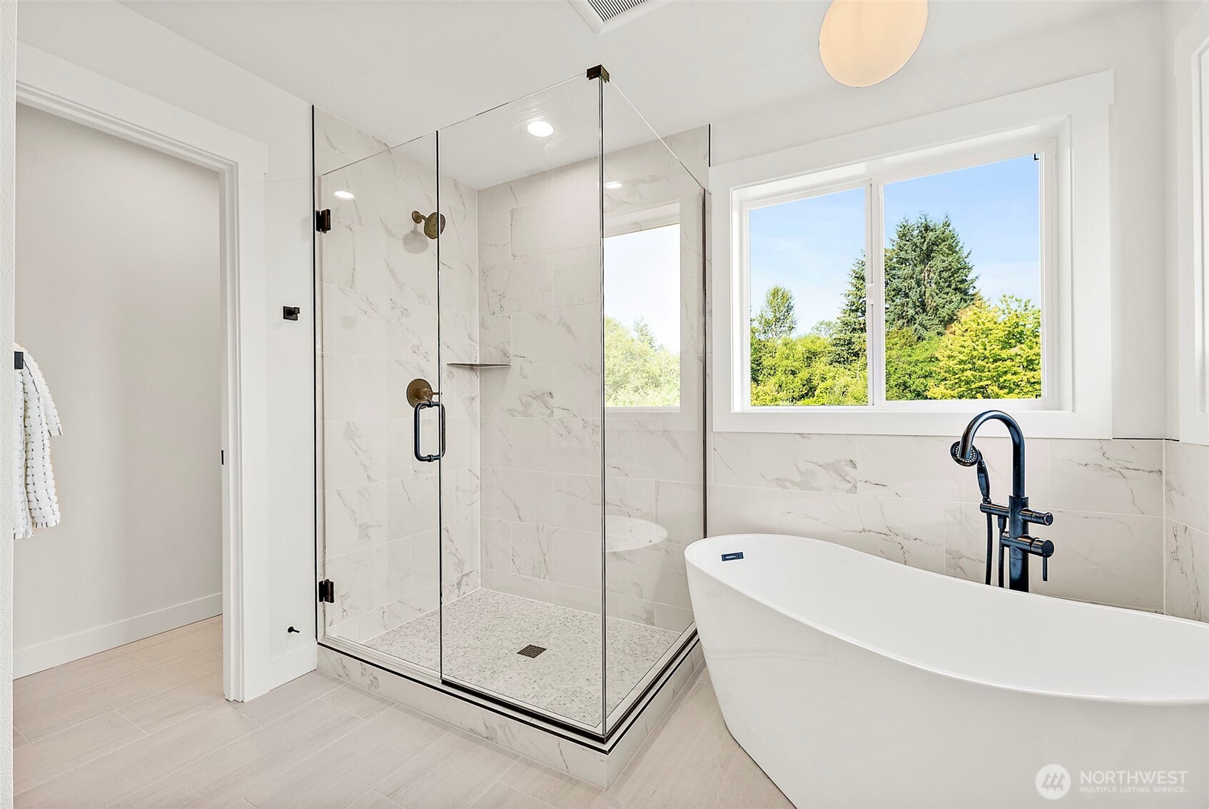 1238 9th Street SW, Puyallup, WA 98371