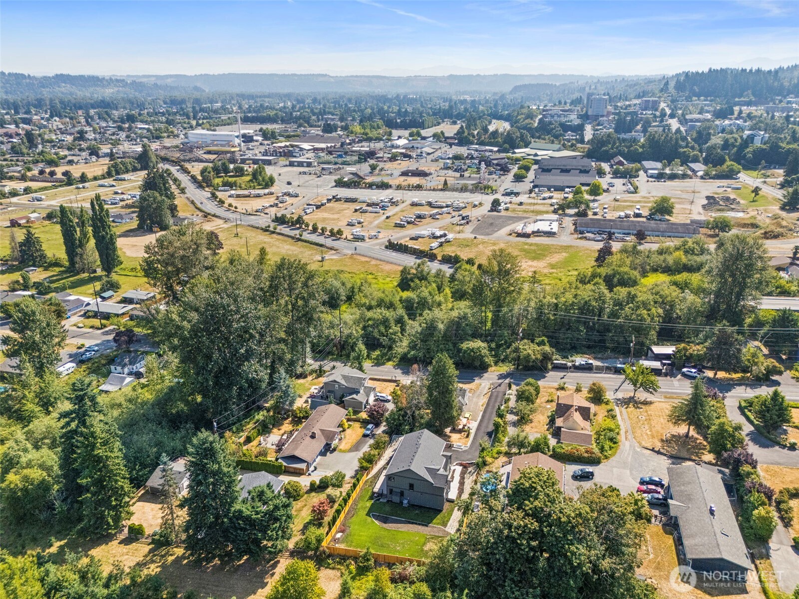 1238 9th Street SW, Puyallup, WA 98371