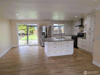 11823 150th Street Ct E, Puyallup, WA 98374 - Photo 3