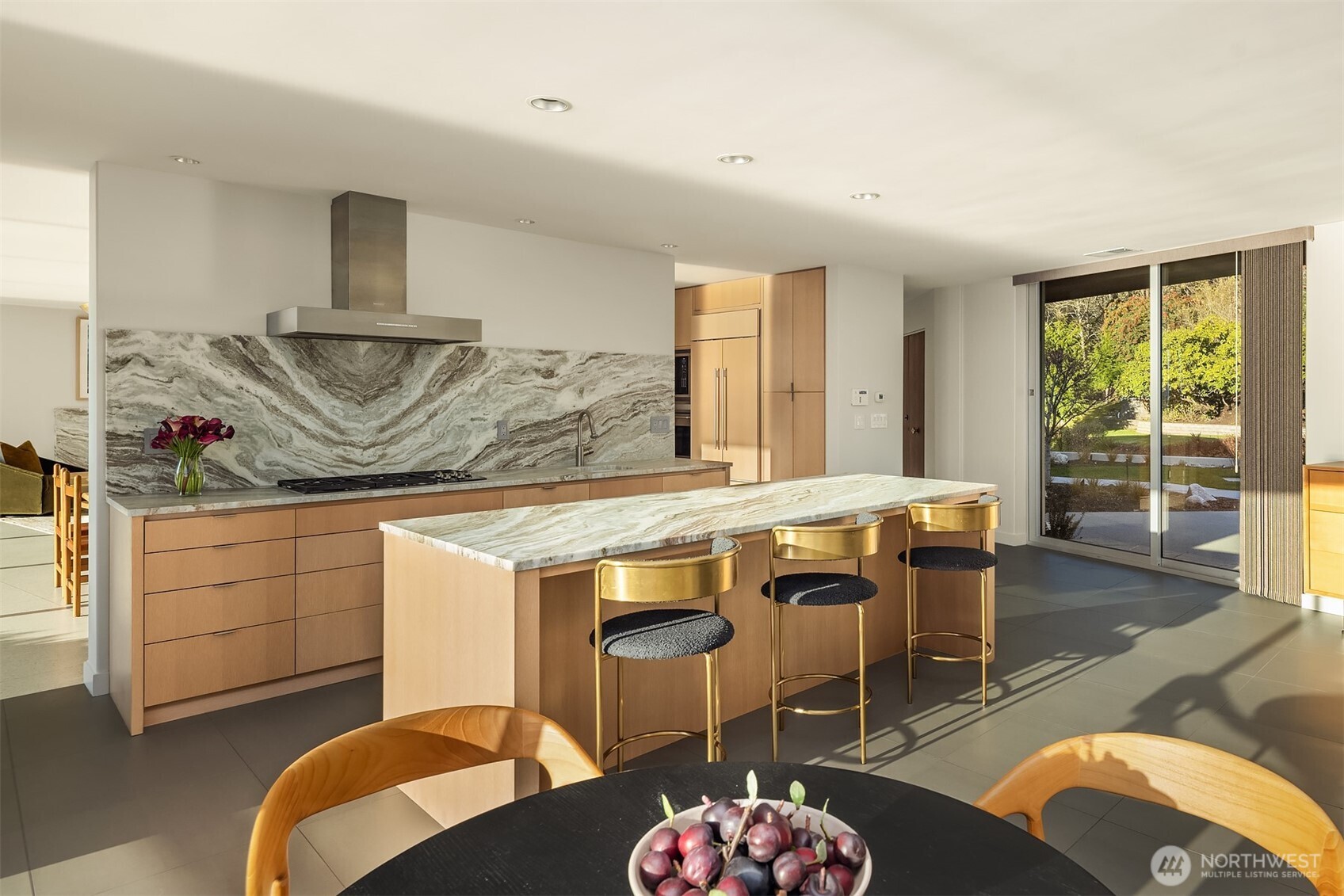 1206 NW Culbertson Drive , Seattle, WA 98177