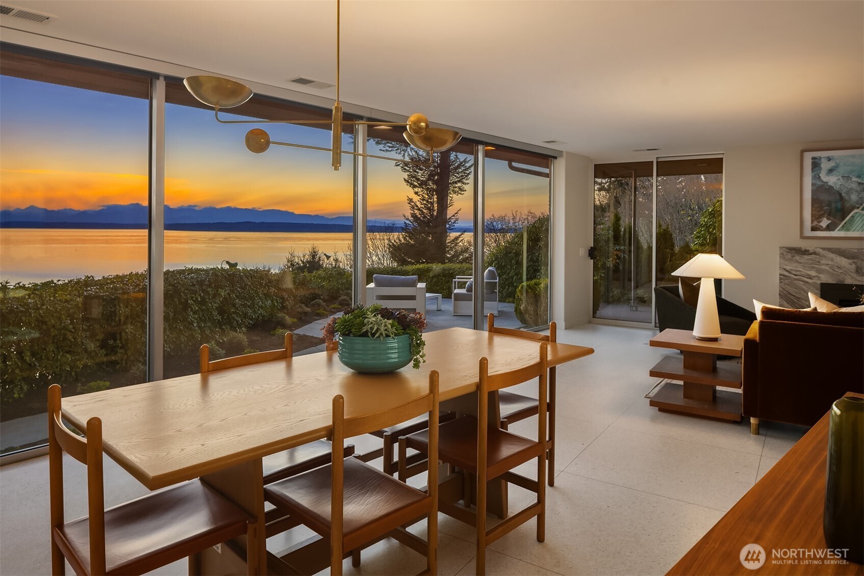 1206 NW Culbertson Drive , Seattle, WA 98177