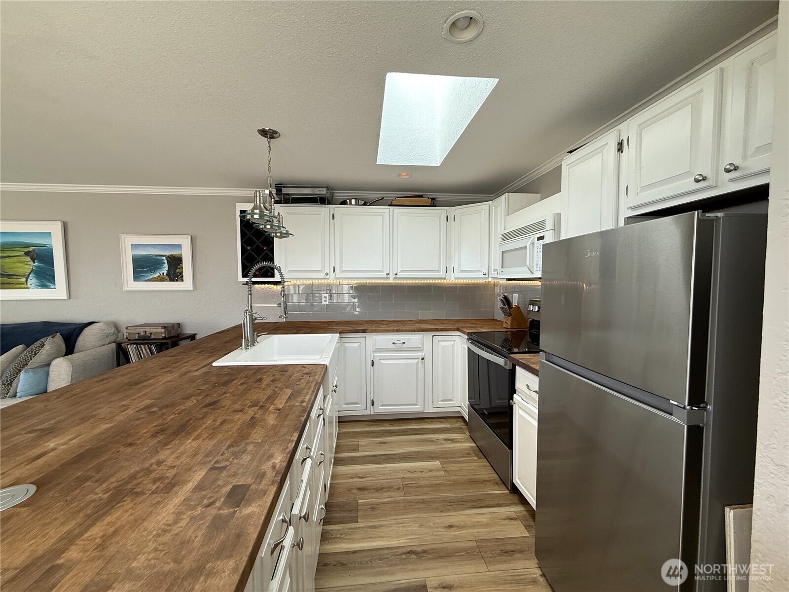 1027 S Sand Dune Avenue SW #1A, Ocean Shores, WA 98569