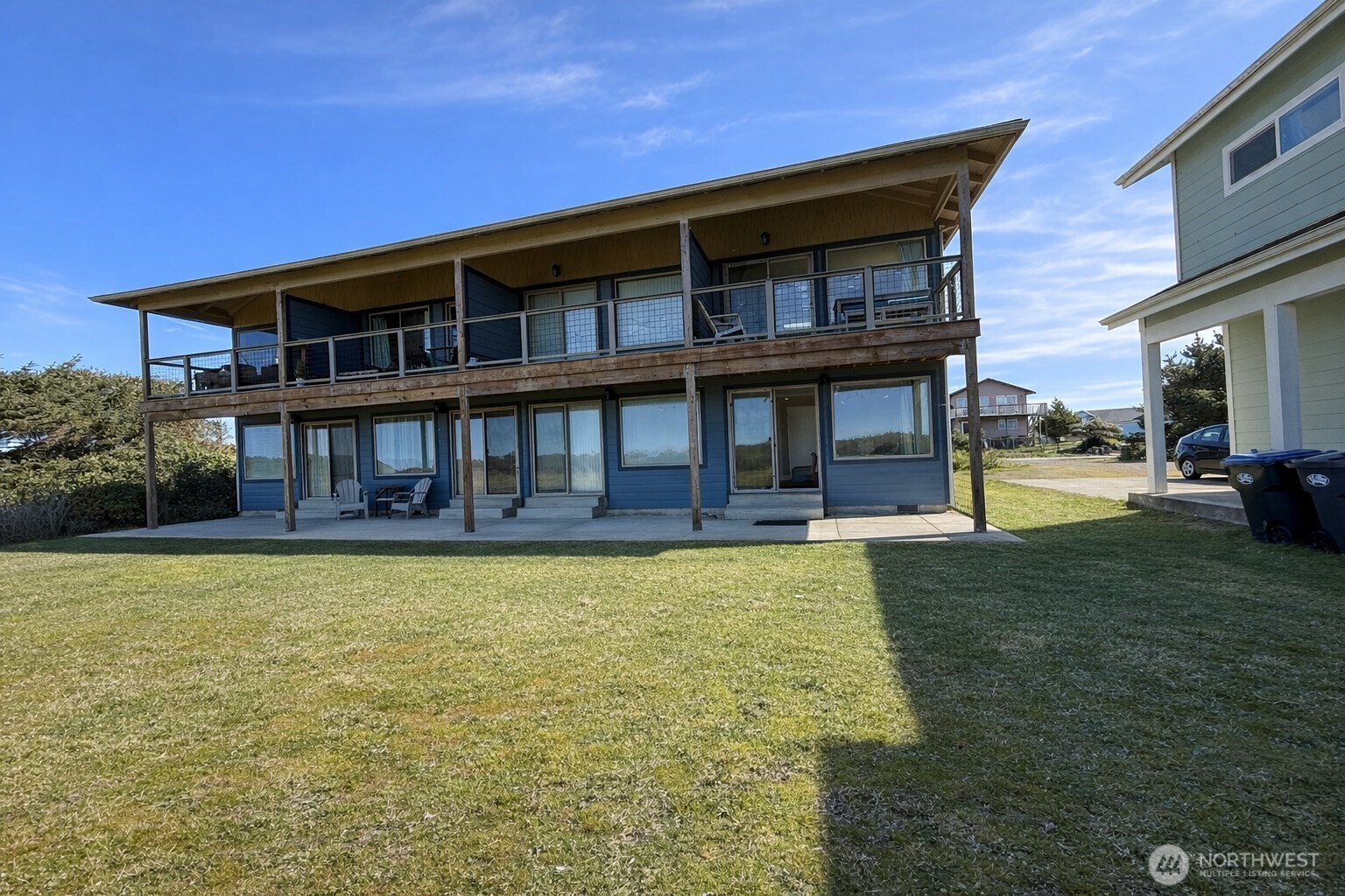 1027 S Sand Dune Avenue SW #1A, Ocean Shores, WA 98569