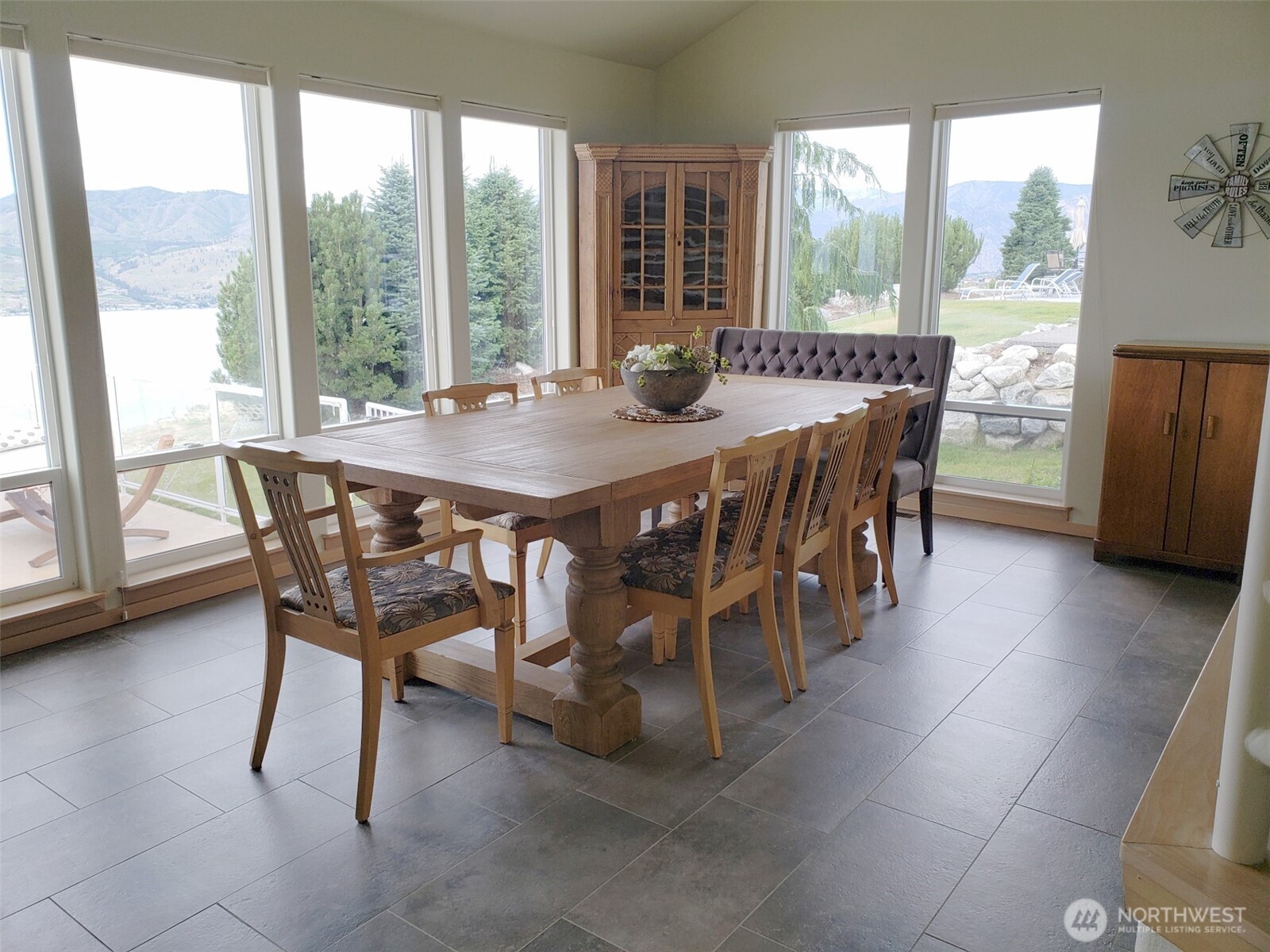 335 Henderson Road , Chelan, WA 98816