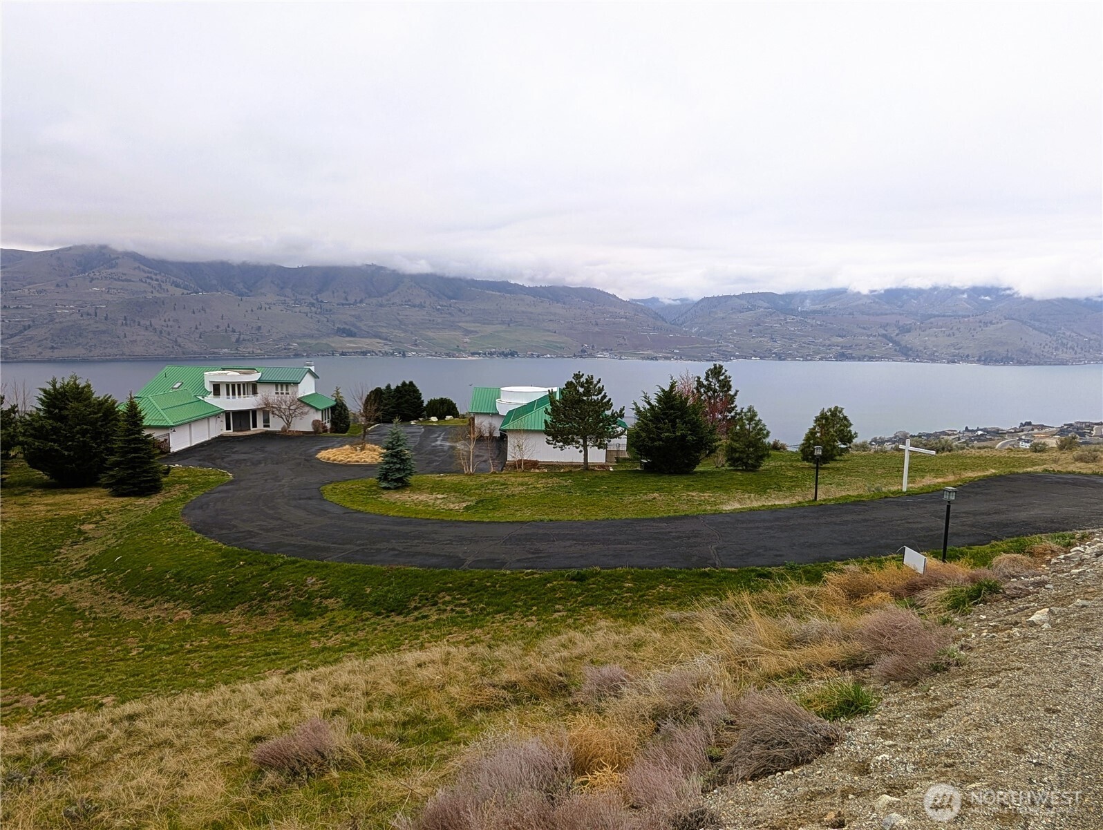 335 Henderson Road , Chelan, WA 98816