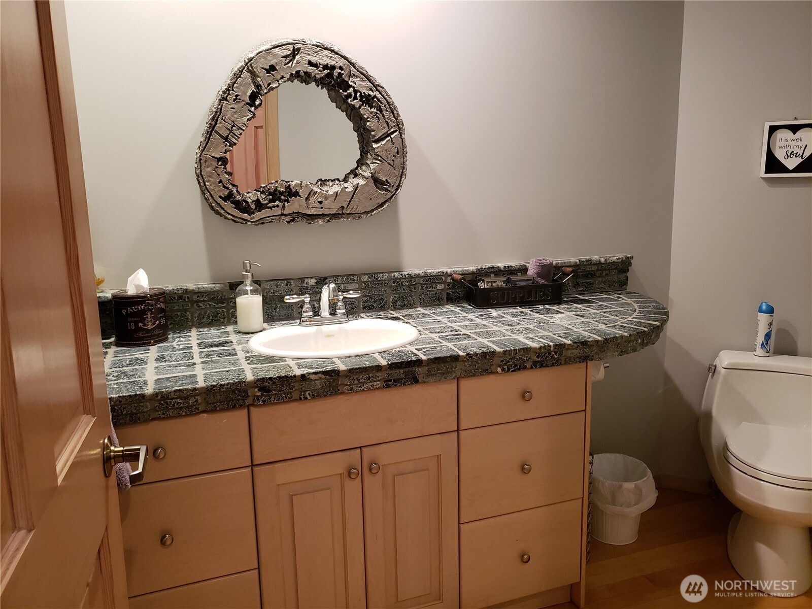 335 Henderson Road , Chelan, WA 98816