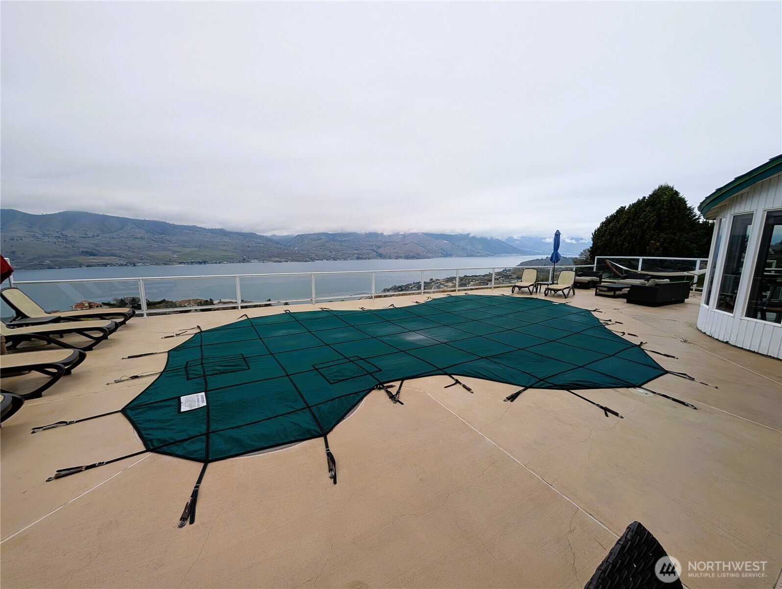 335 Henderson Road , Chelan, WA 98816