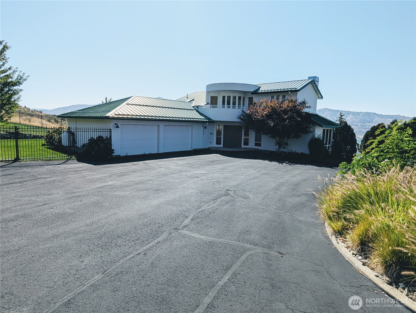 335 Henderson Road , Chelan, WA 98816