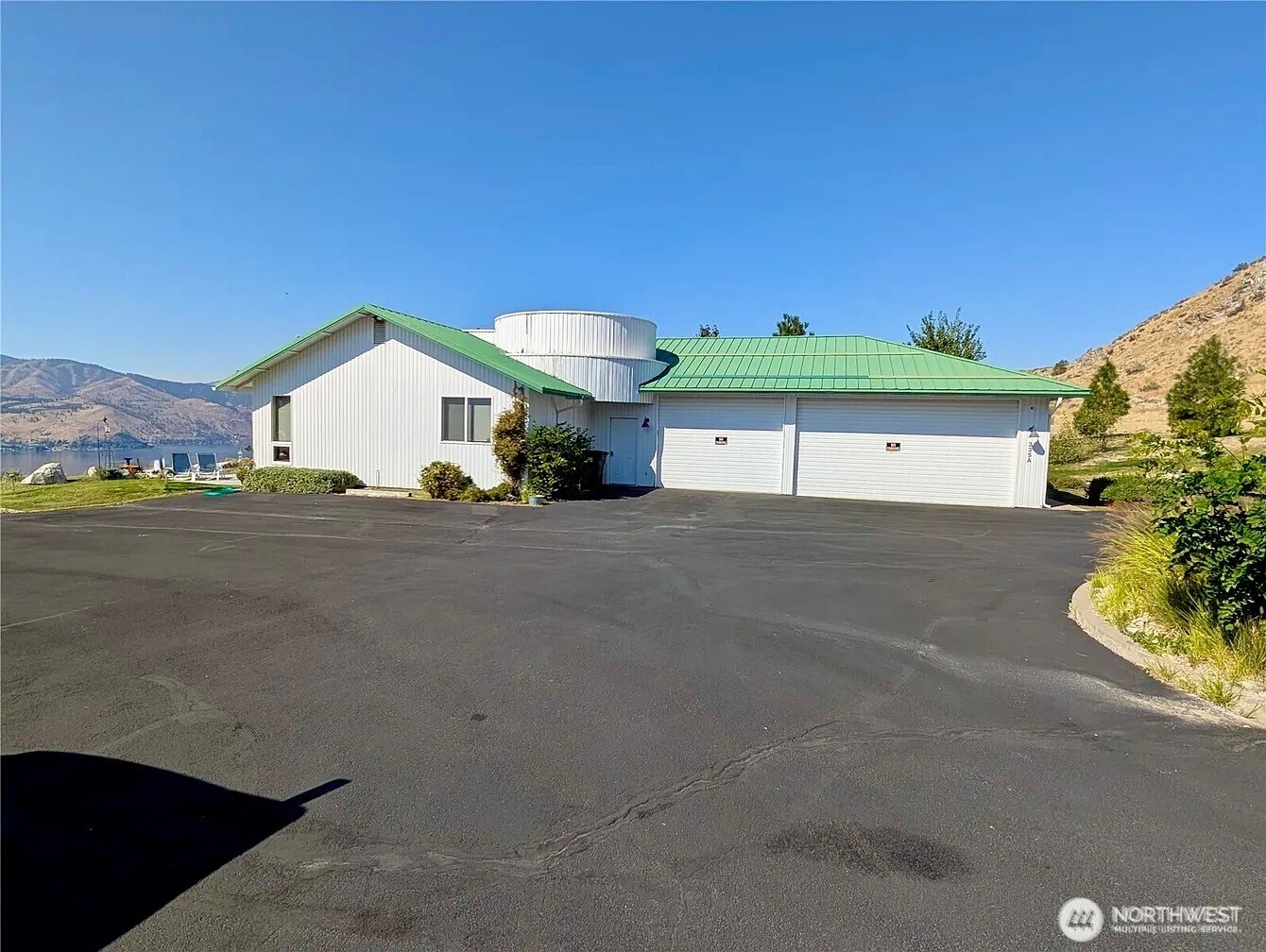335 Henderson Road , Chelan, WA 98816
