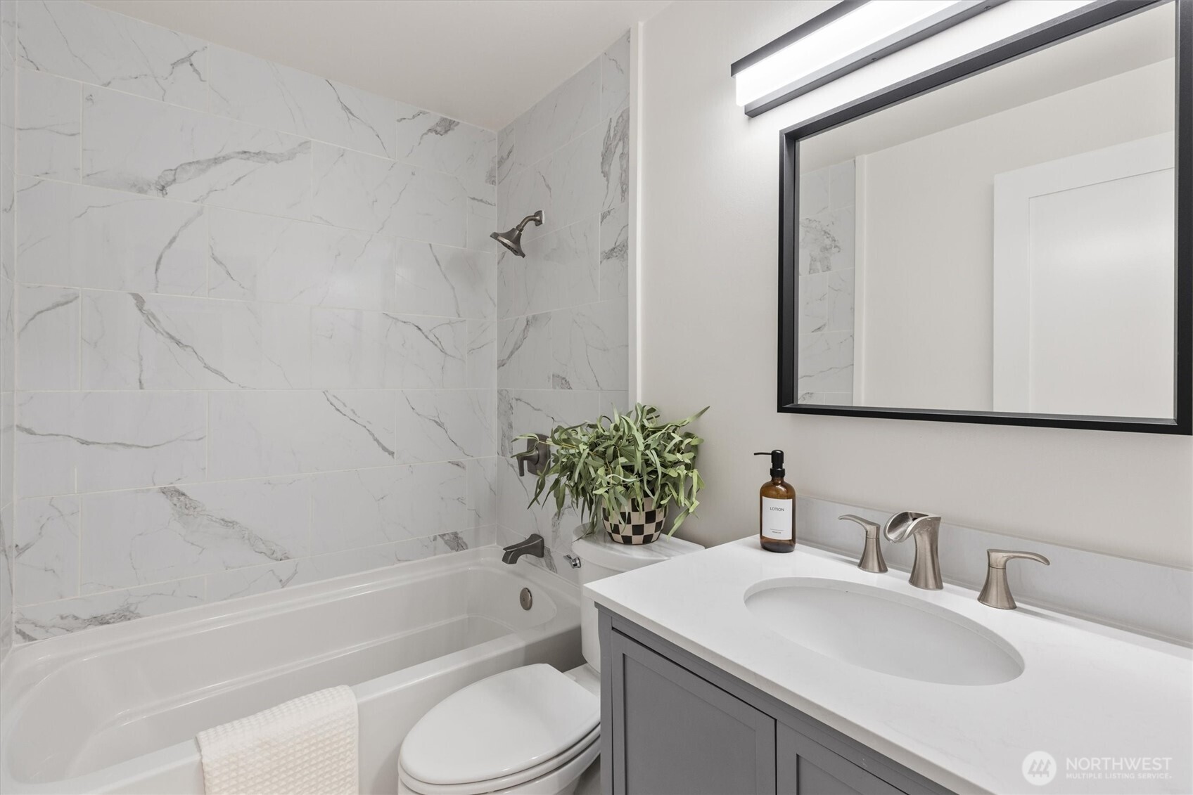 10009 161st Avenue NE, Redmond, WA 98052