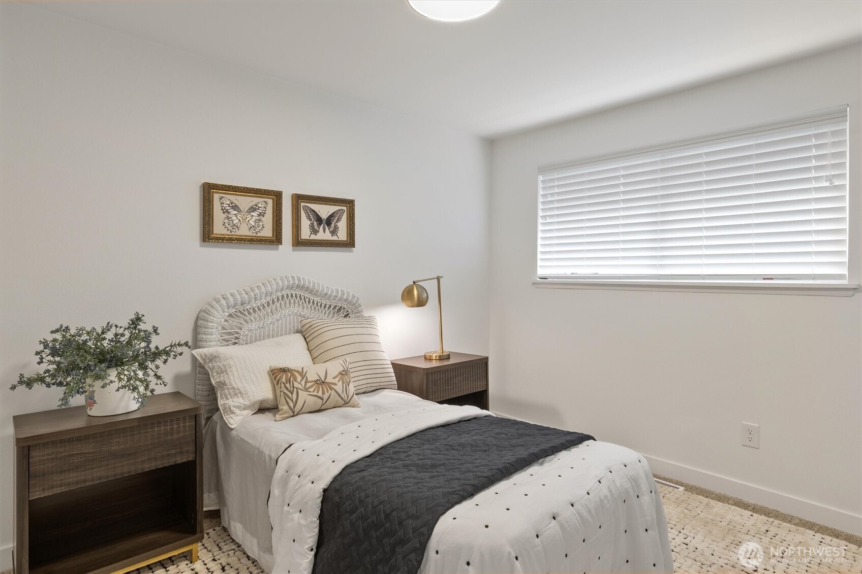 10009 161st Avenue NE, Redmond, WA 98052