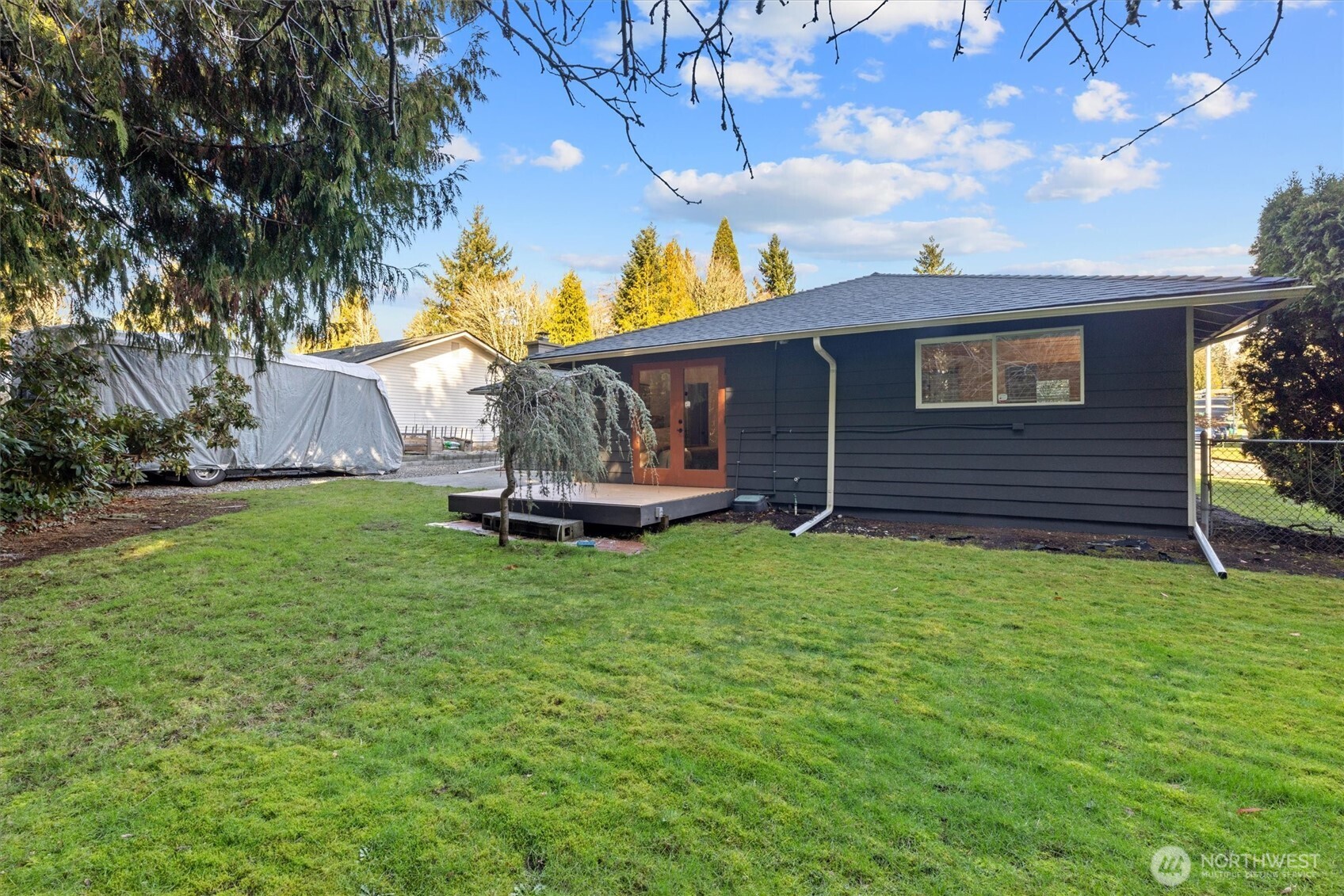 10009 161st Avenue NE, Redmond, WA 98052