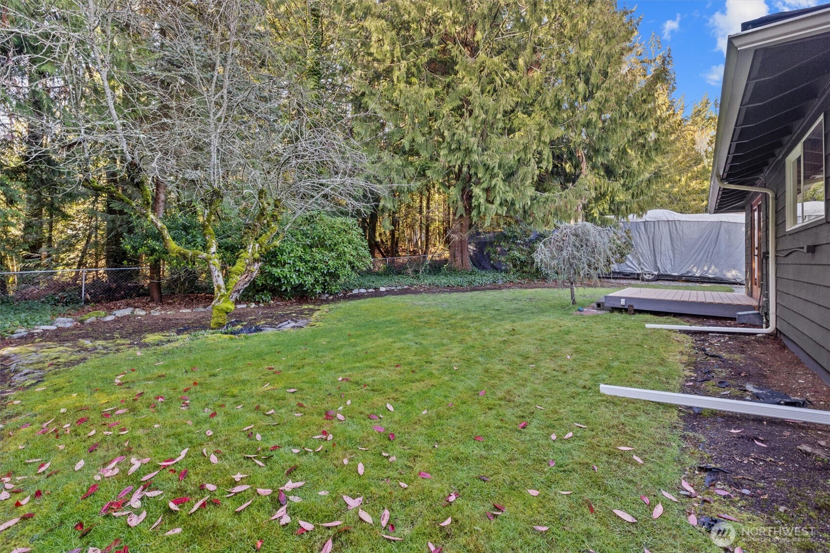 10009 161st Avenue NE, Redmond, WA 98052