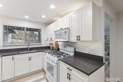 10009 161st Avenue NE, Redmond, WA 98052 - Photo 10