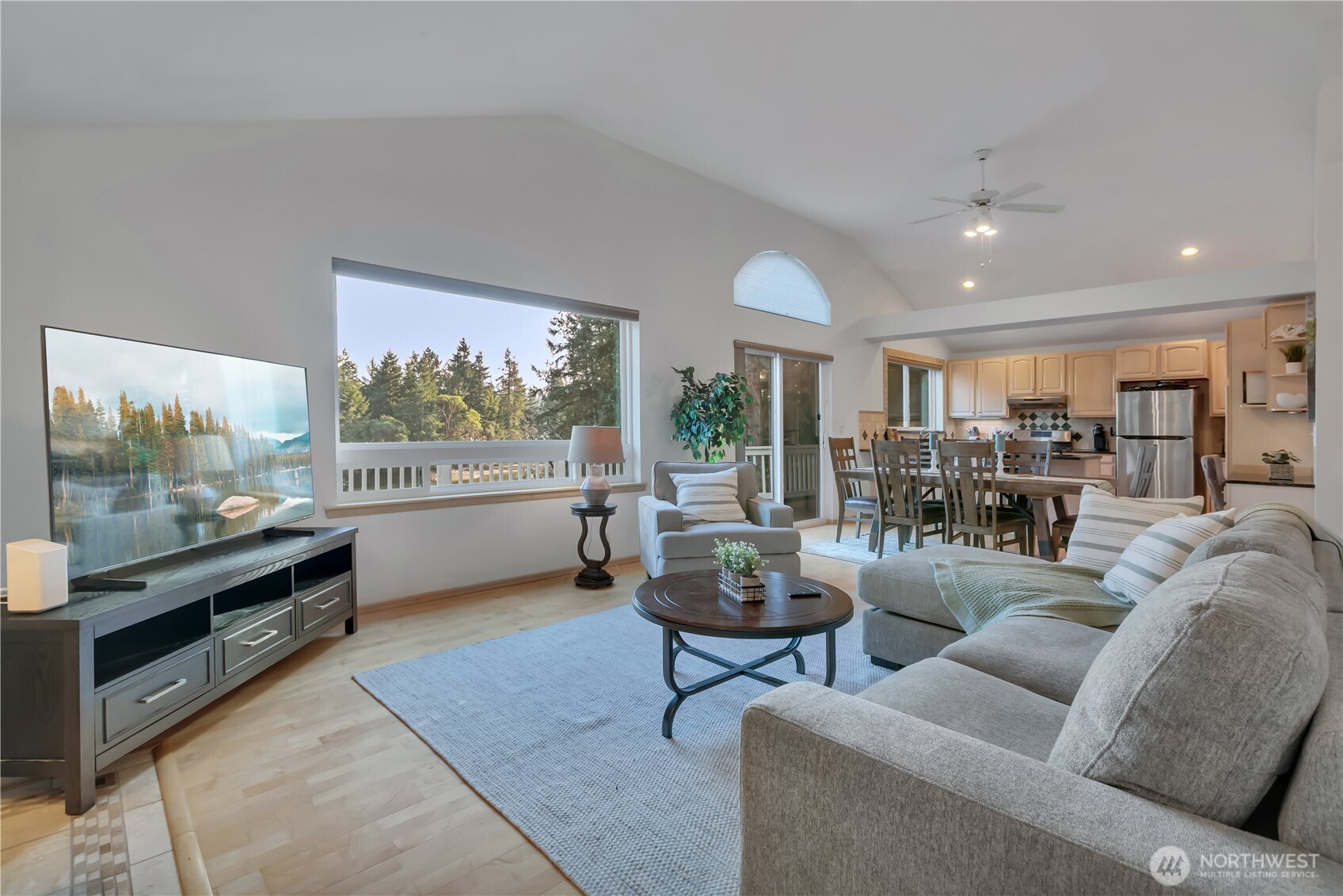 2604 Vincent Way NW, Bremerton, WA 98312