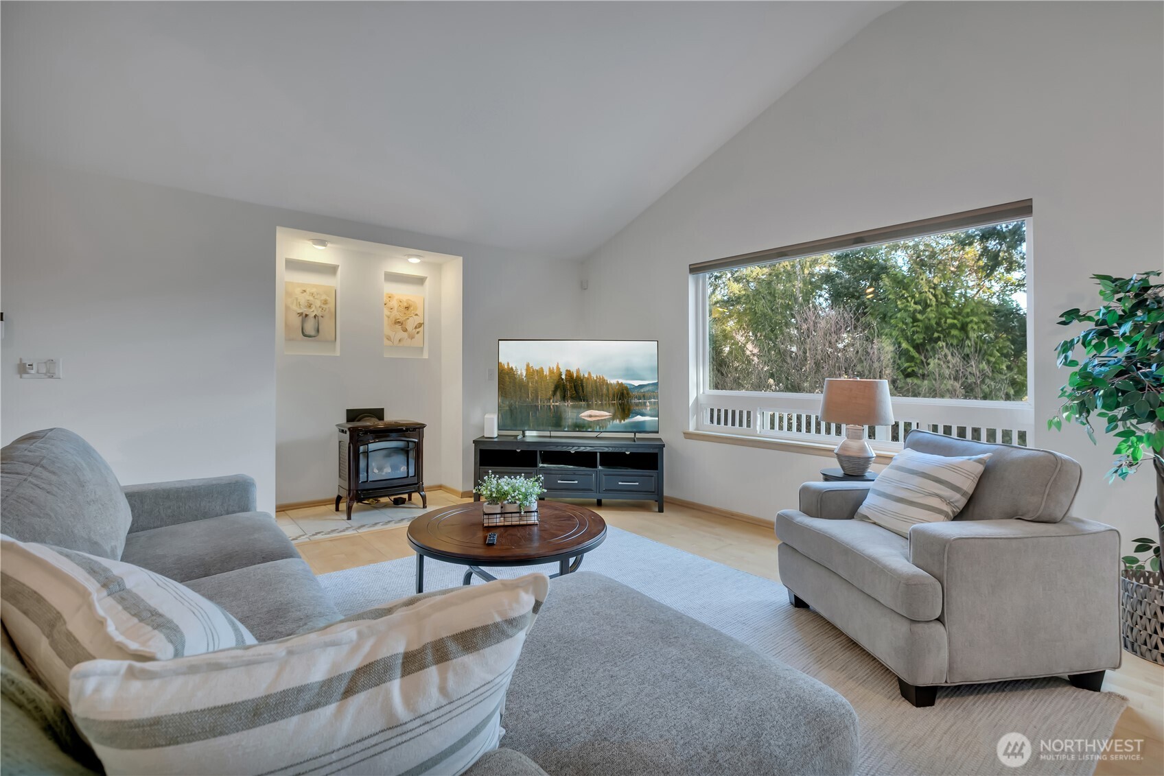 2604 Vincent Way NW, Bremerton, WA 98312