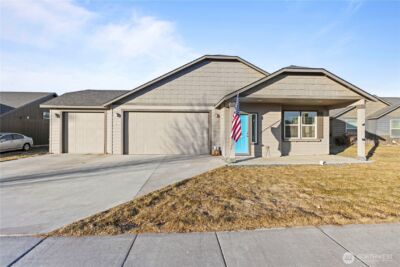 1336 E Egeland Drive , Moses Lake, WA 99156