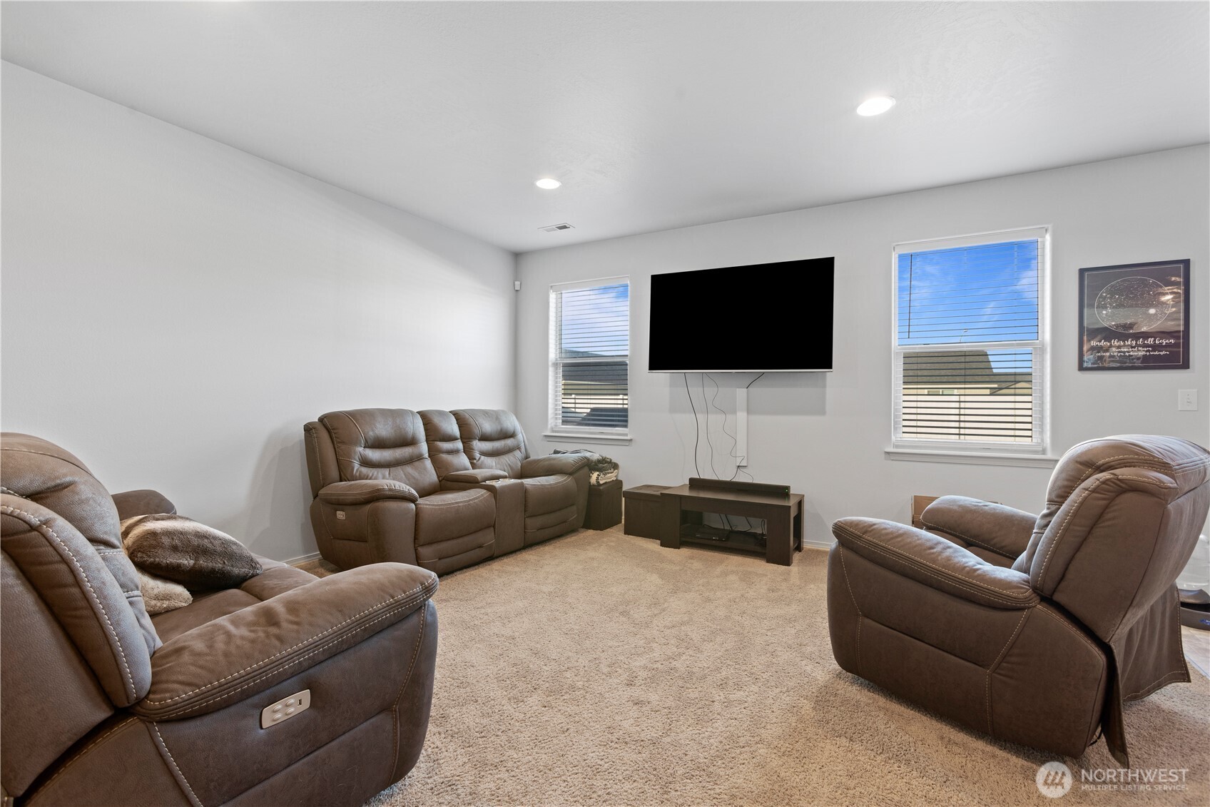 1336 E Egeland Drive , Moses Lake, WA 99156