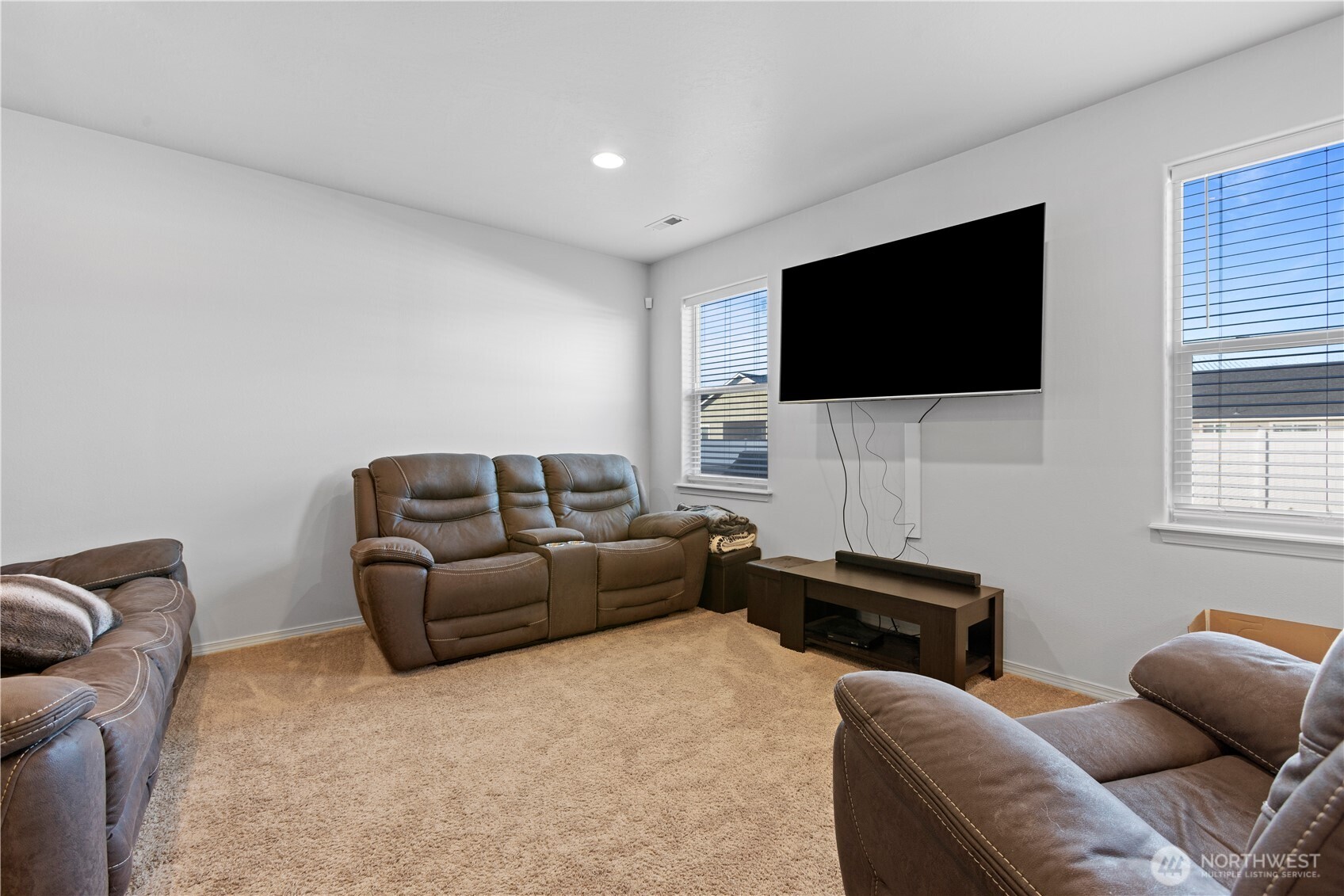 1336 E Egeland Drive , Moses Lake, WA 99156