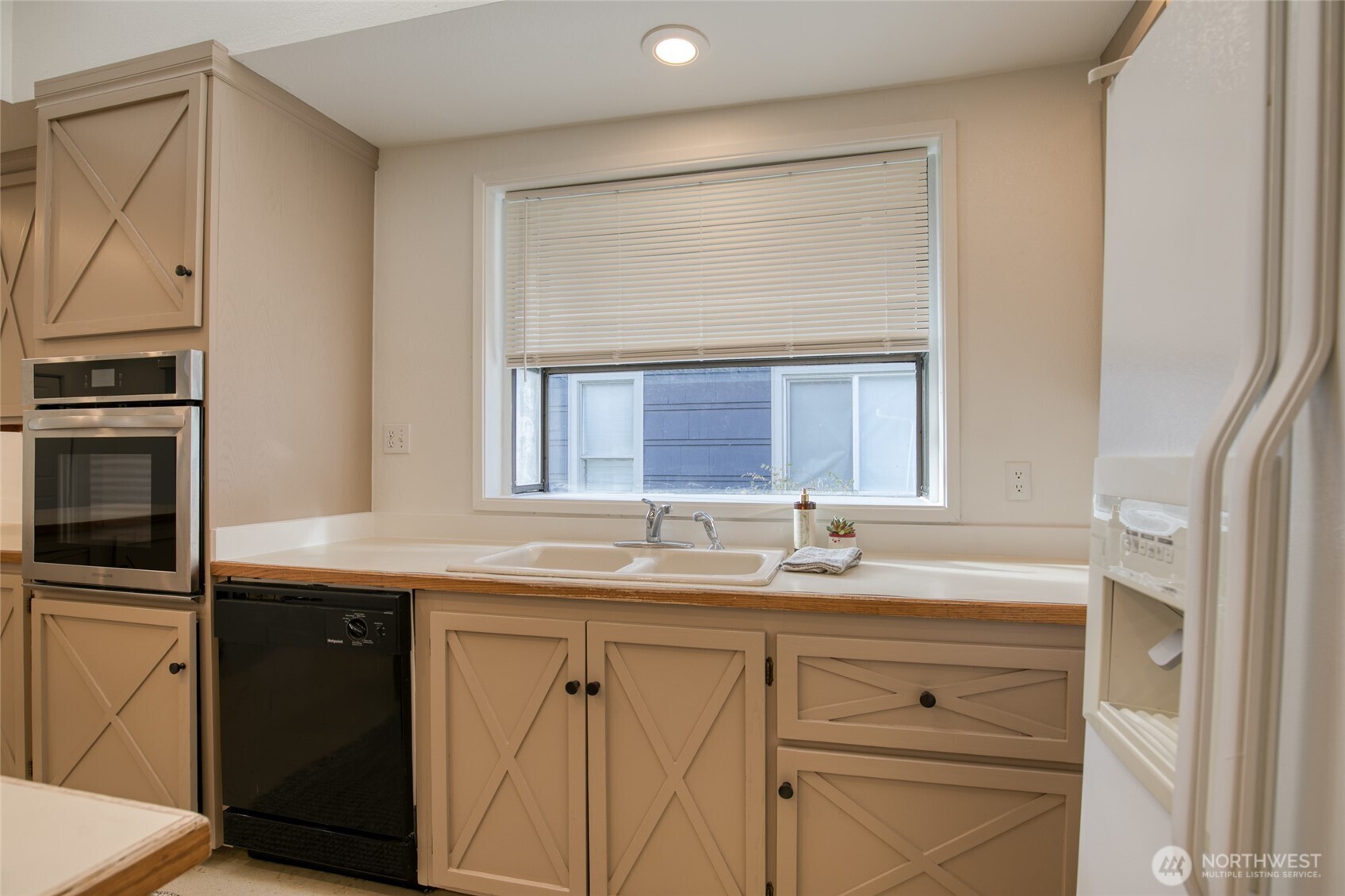 411 W 4th Street , Aberdeen, WA 98520