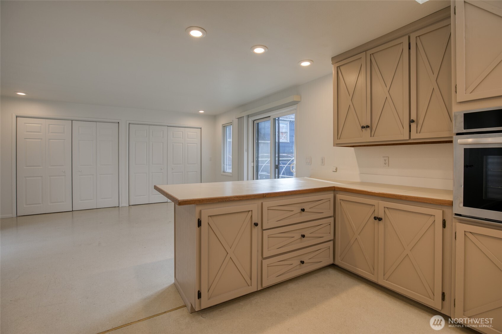 411 W 4th Street , Aberdeen, WA 98520