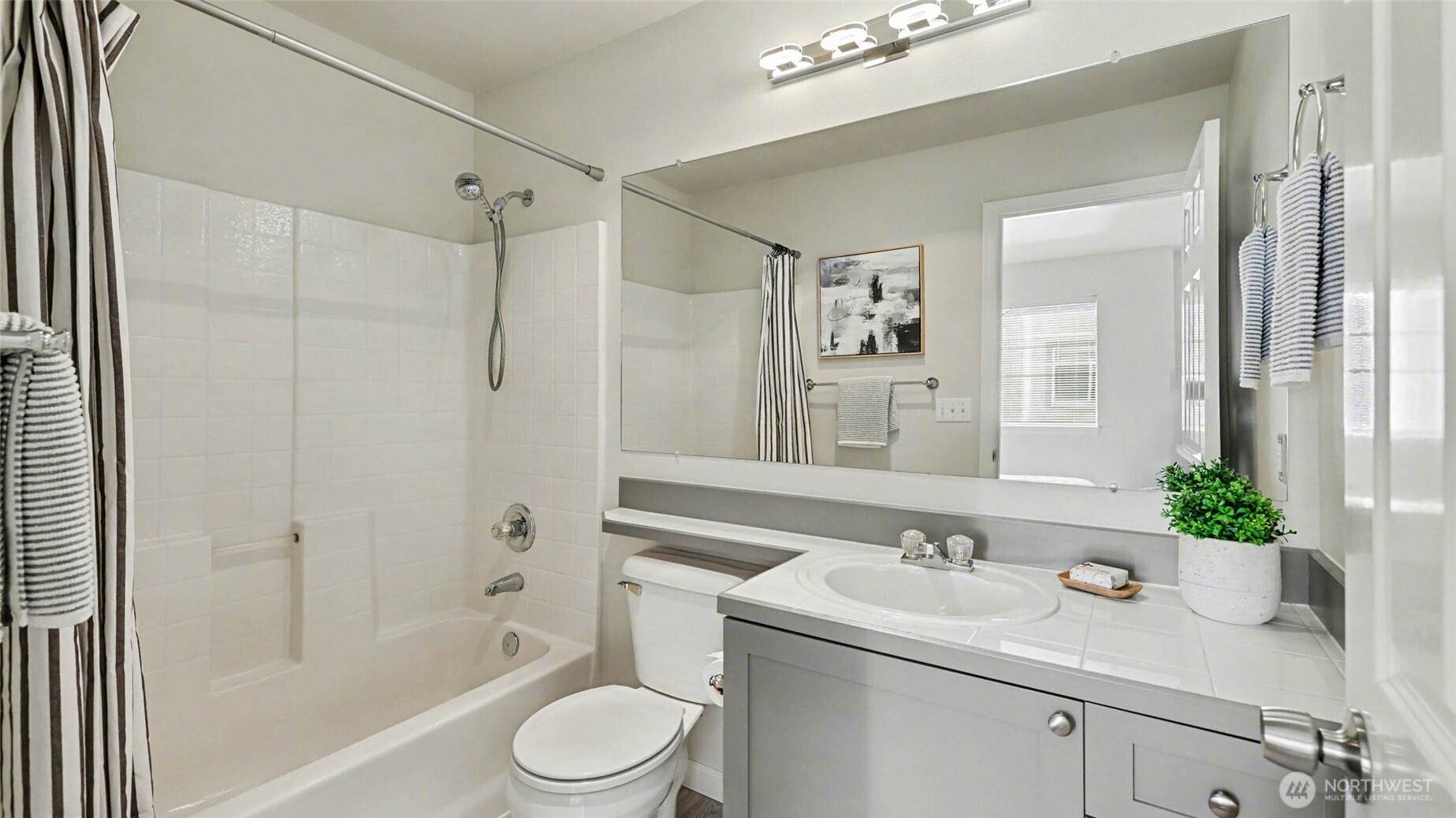 9217 122nd Court NE #B-117, Kirkland, WA 98033