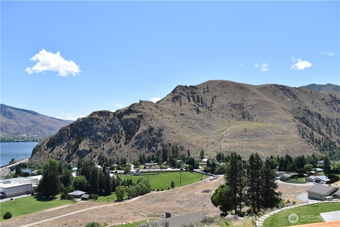1024 Columbia Point , Entiat, WA 98822
