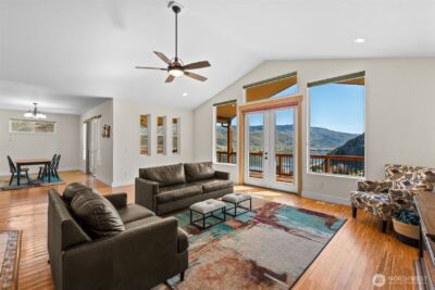 1024 Columbia Point , Entiat, WA 98822 - Photo 16