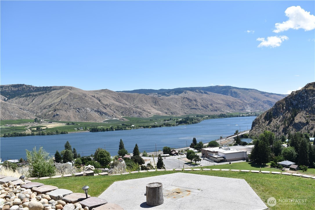 1024 Columbia Point , Entiat, WA 98822