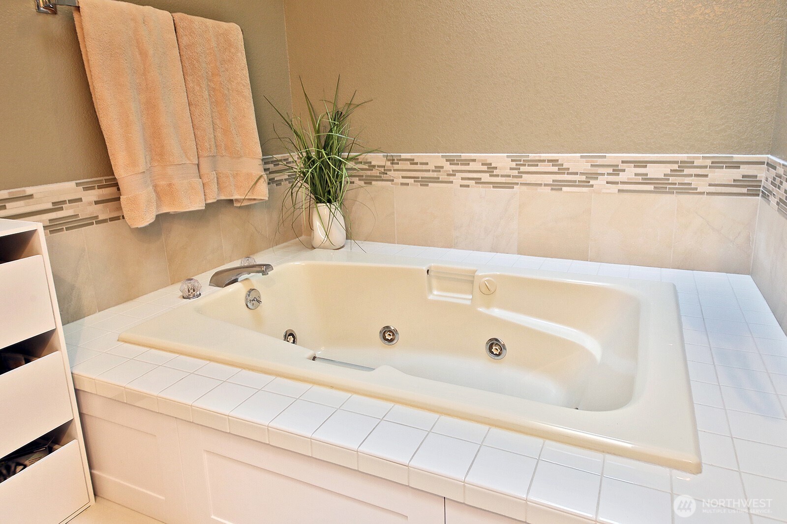 2471 Soundview Drive , Langley, WA 98260