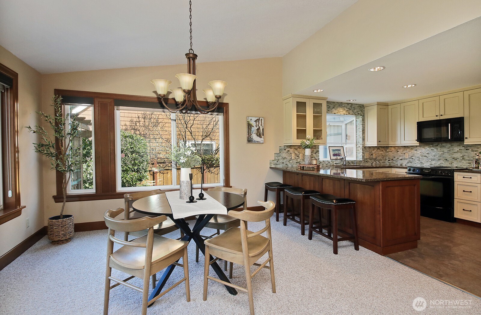 2471 Soundview Drive , Langley, WA 98260