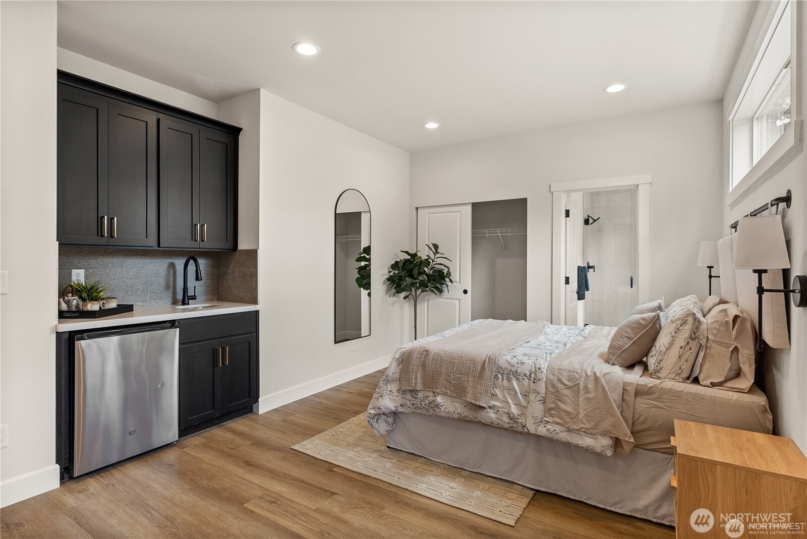 1327 60th Avenue NE, Tacoma, WA 98422