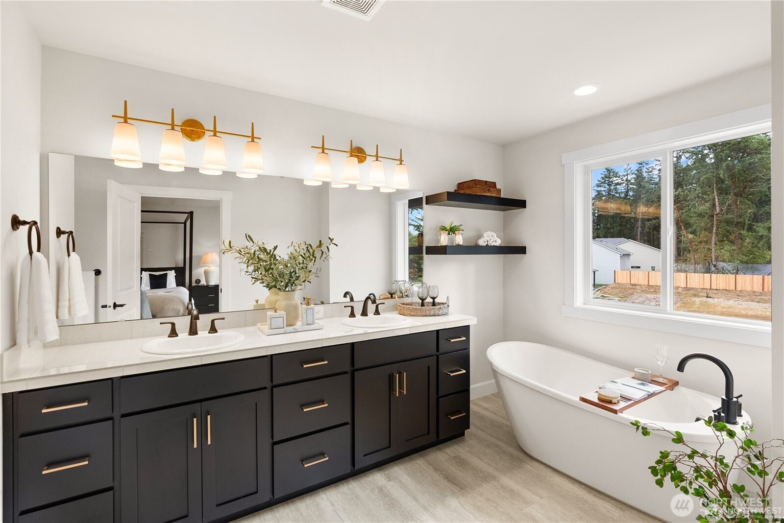 1327 60th Avenue NE, Tacoma, WA 98422