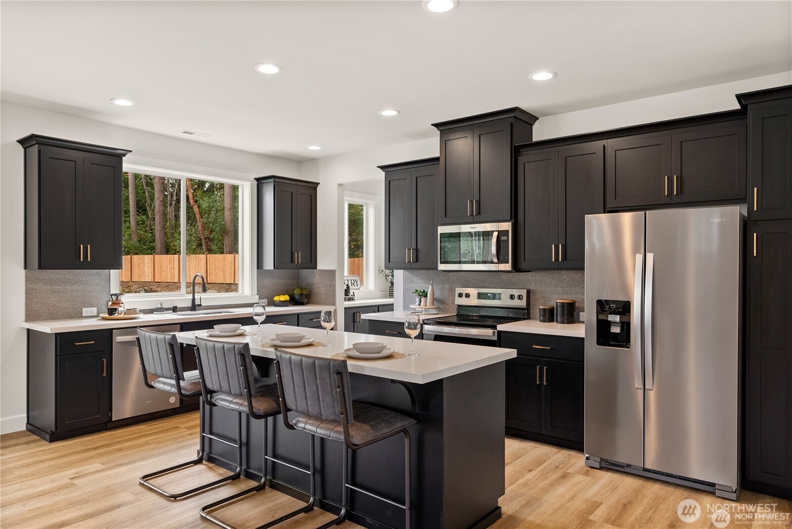 1327 60th Avenue NE, Tacoma, WA 98422