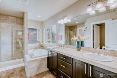 4764 244th Ct SE, Sammamish, WA 98029 - Photo 13