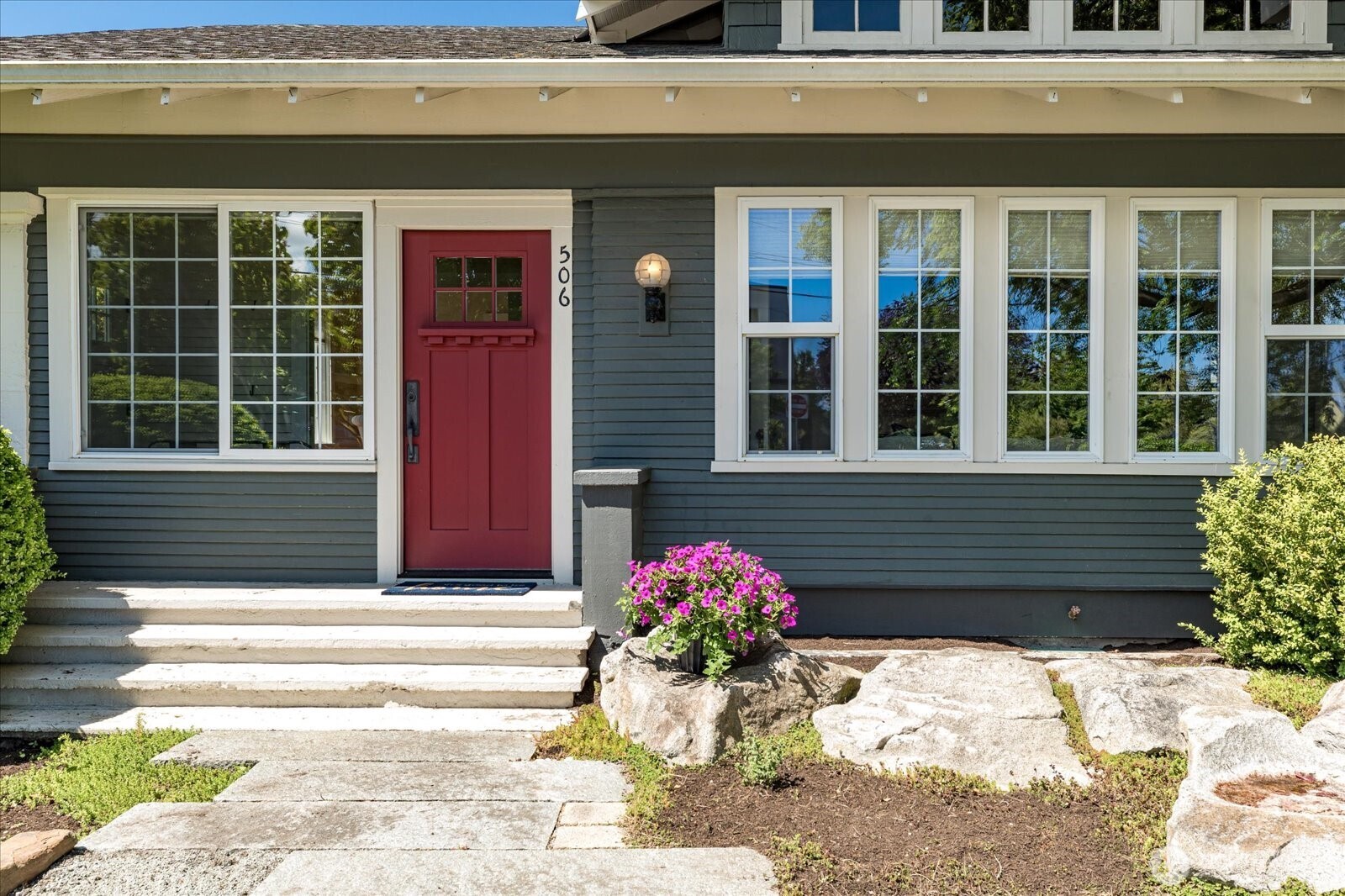 506 N Main Street , Coupeville, WA 98239