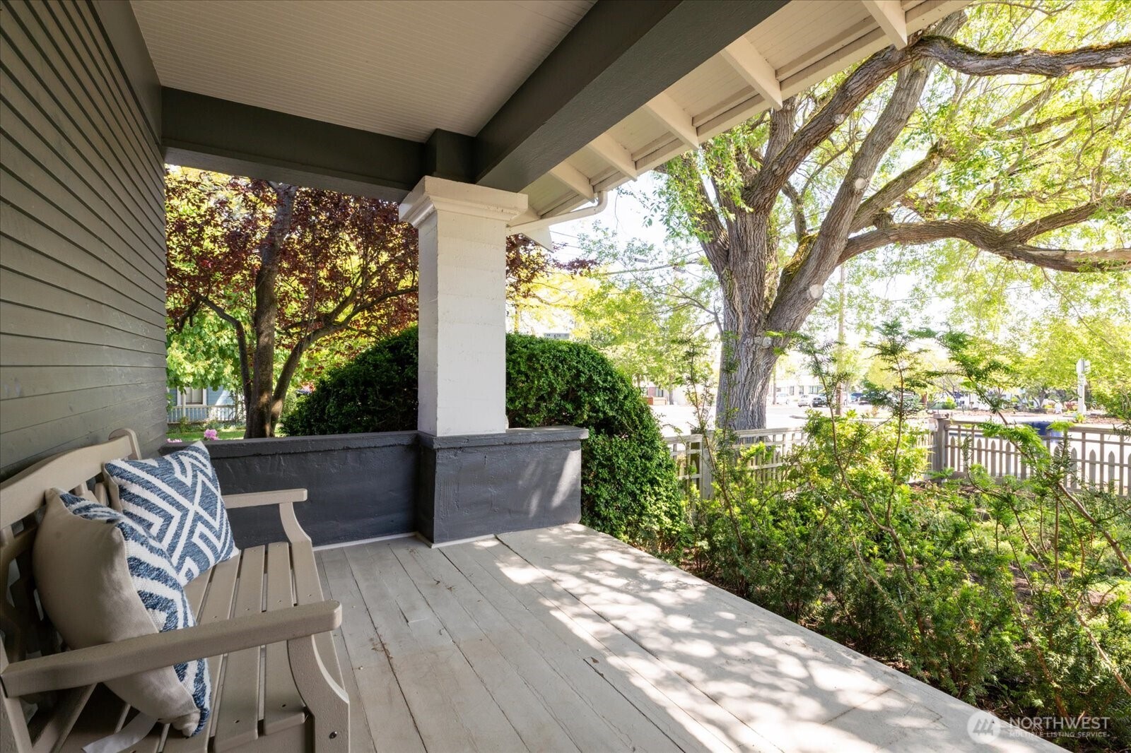 506 N Main Street , Coupeville, WA 98239