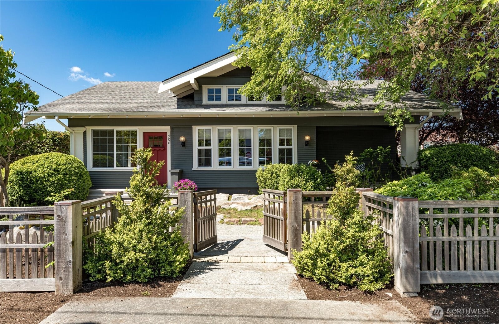 506 N Main Street , Coupeville, WA 98239