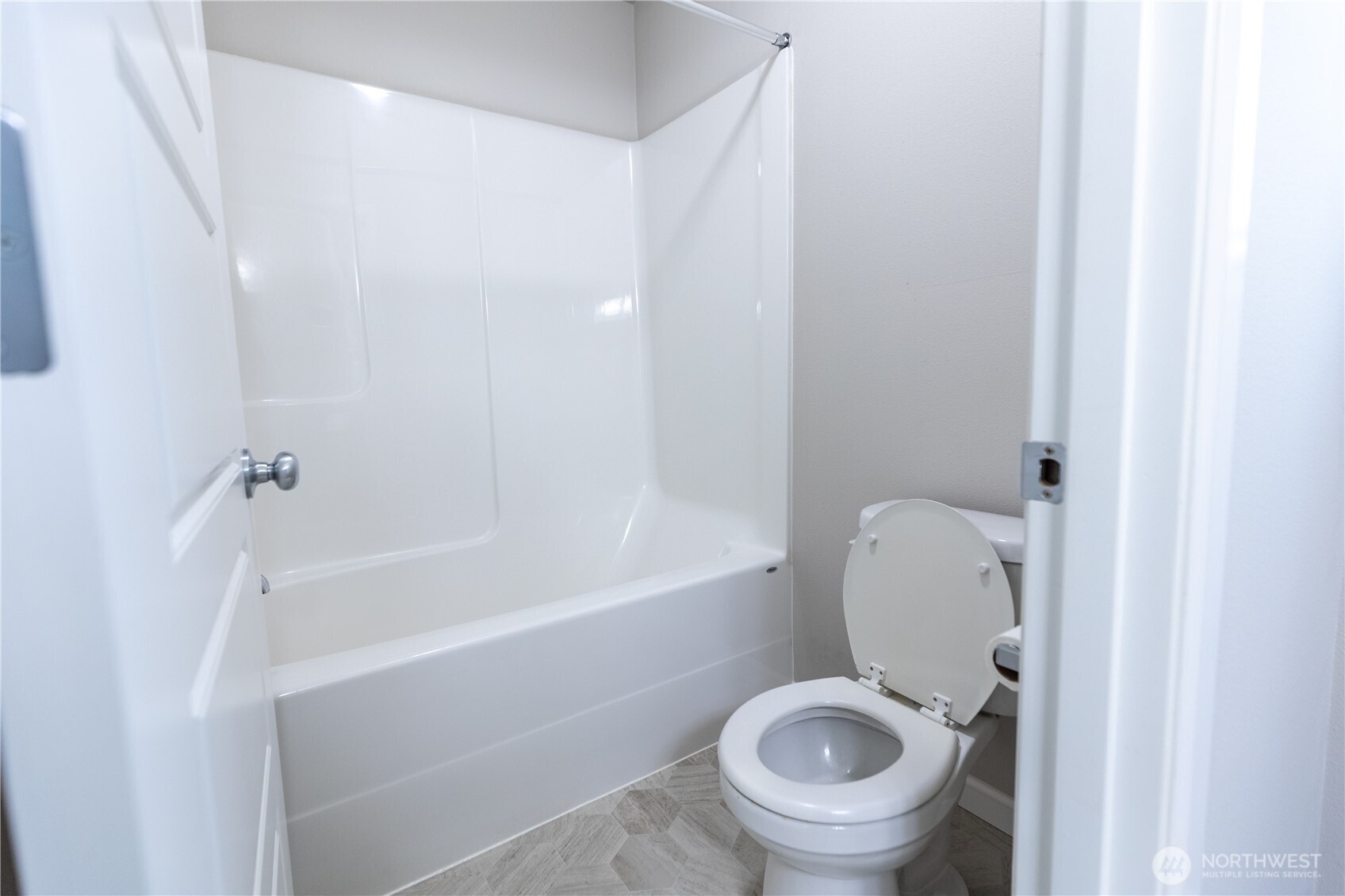 9977 Jackson Street SE, Yelm, WA 98597