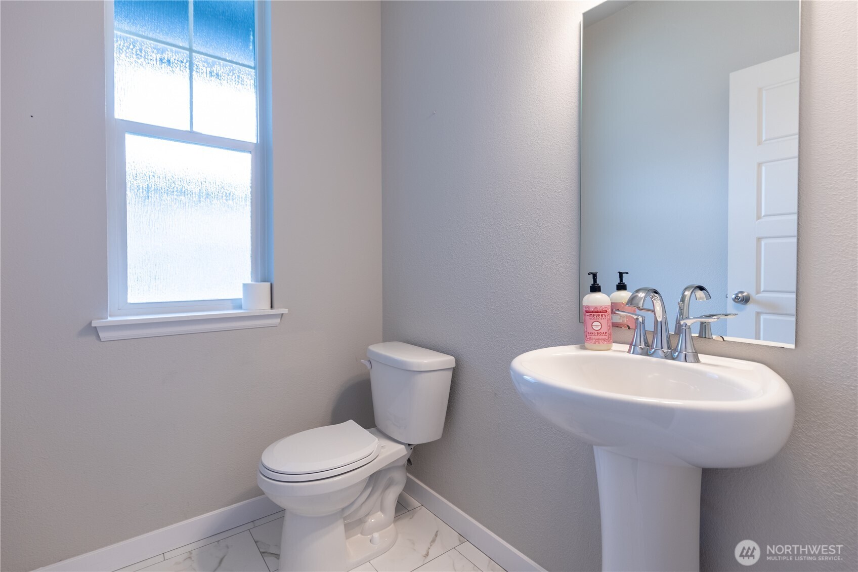 9977 Jackson Street SE, Yelm, WA 98597