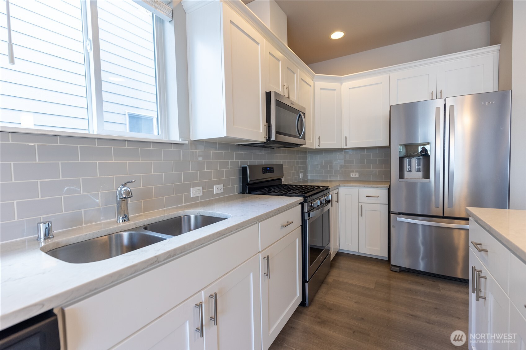 9977 Jackson Street SE, Yelm, WA 98597