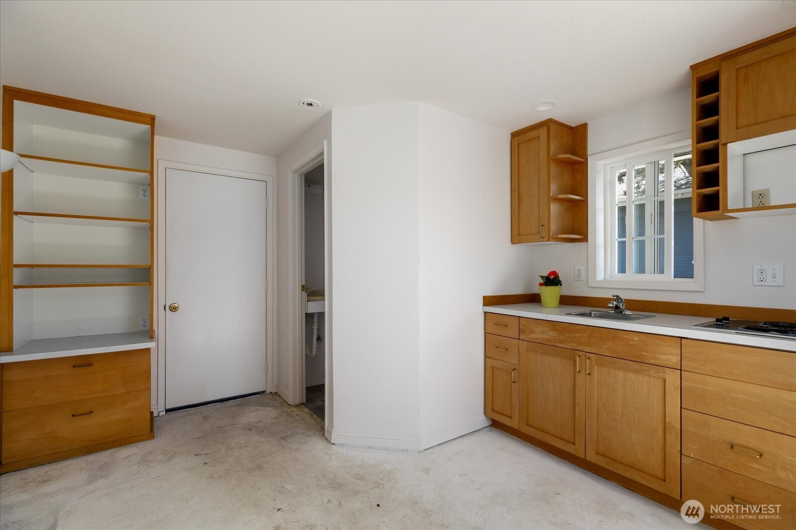 506 N Main Street , Coupeville, WA 98239