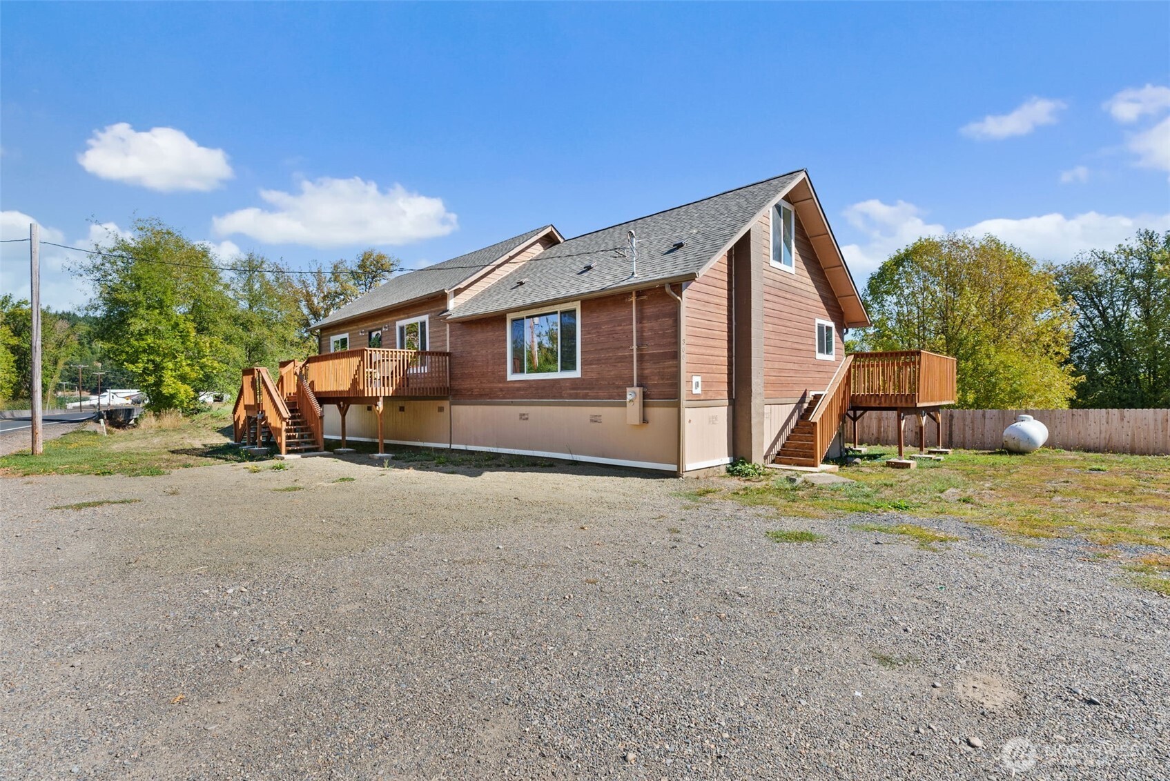 300 Lincoln Creek Road , Centralia, WA 98531