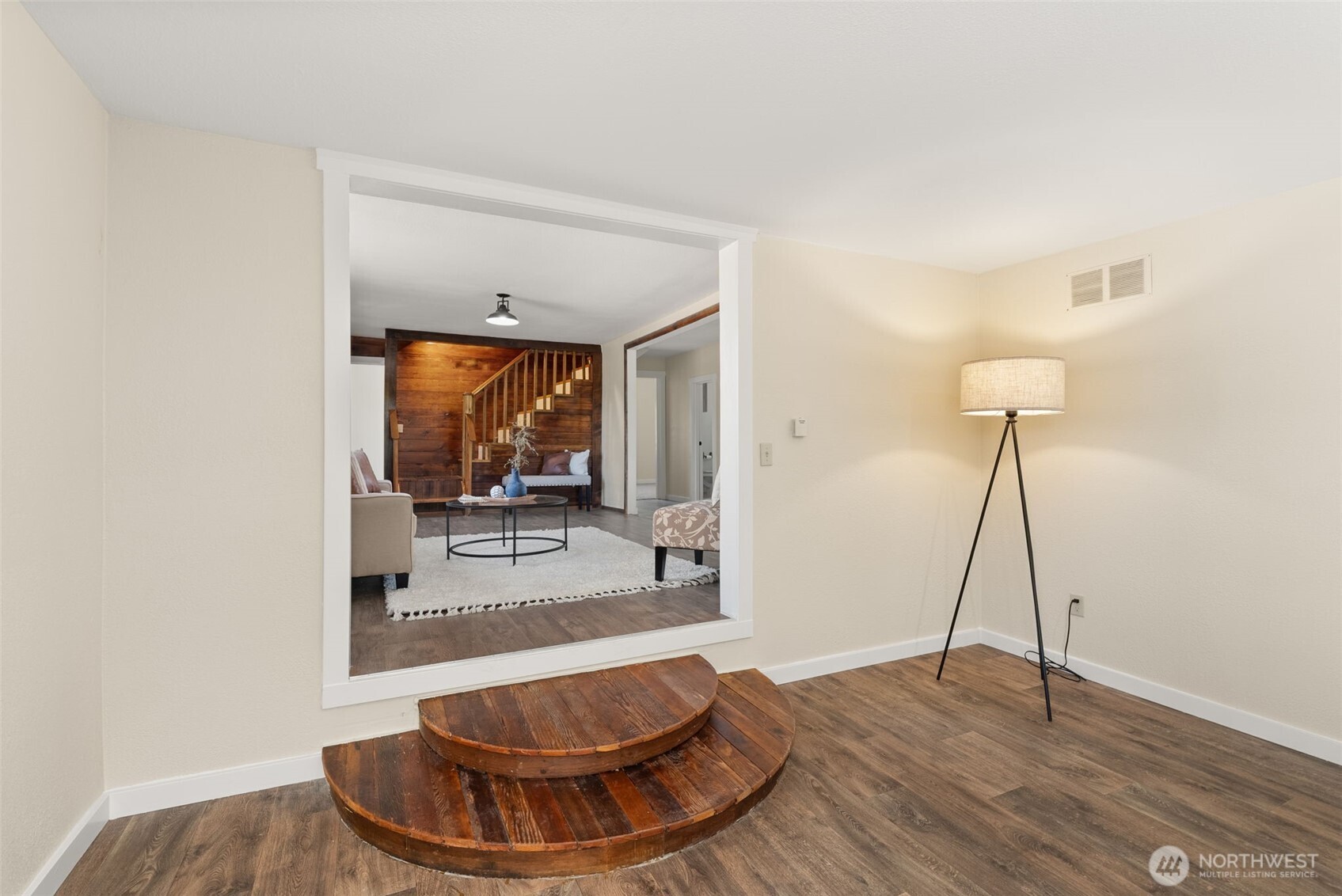 300 Lincoln Creek Road , Centralia, WA 98531