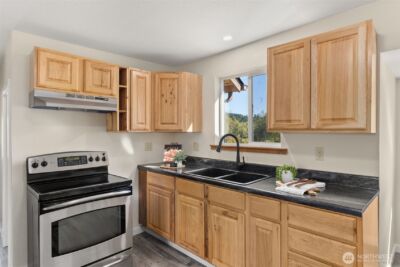 300 Lincoln Creek Road , Centralia, WA 98531 - Photo 13