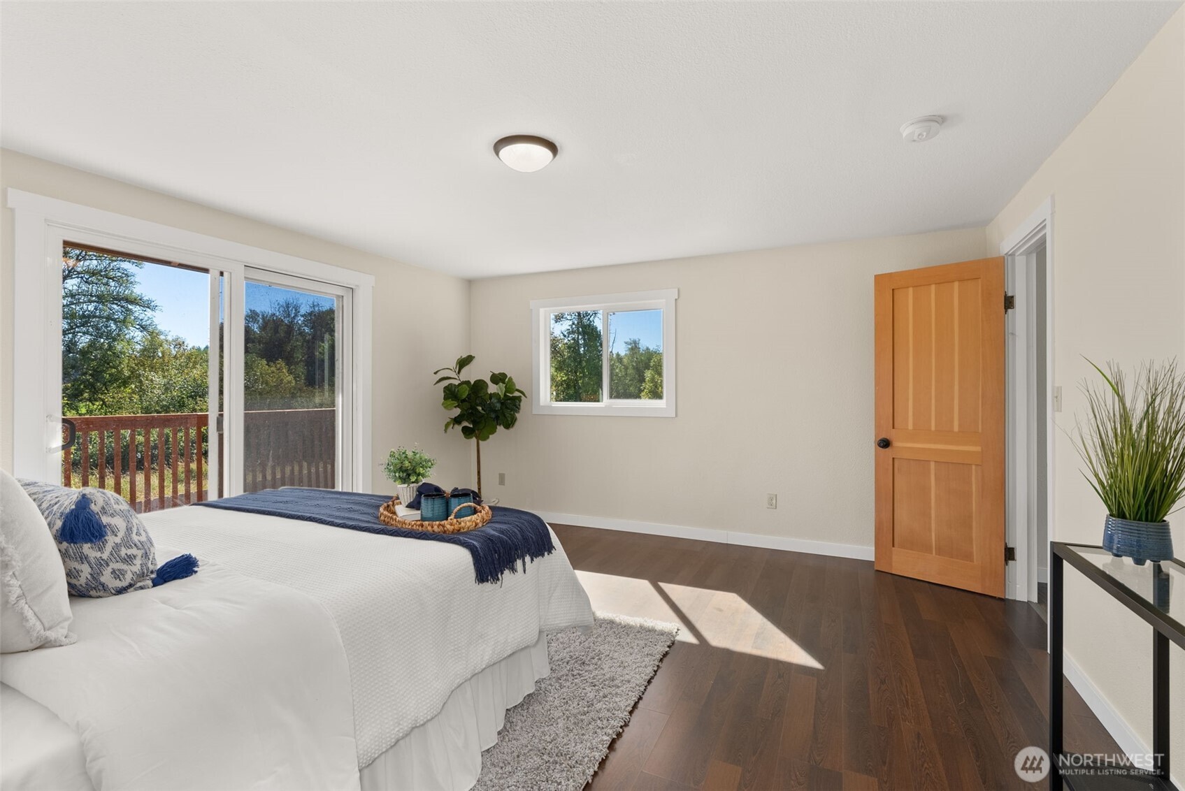 300 Lincoln Creek Road , Centralia, WA 98531