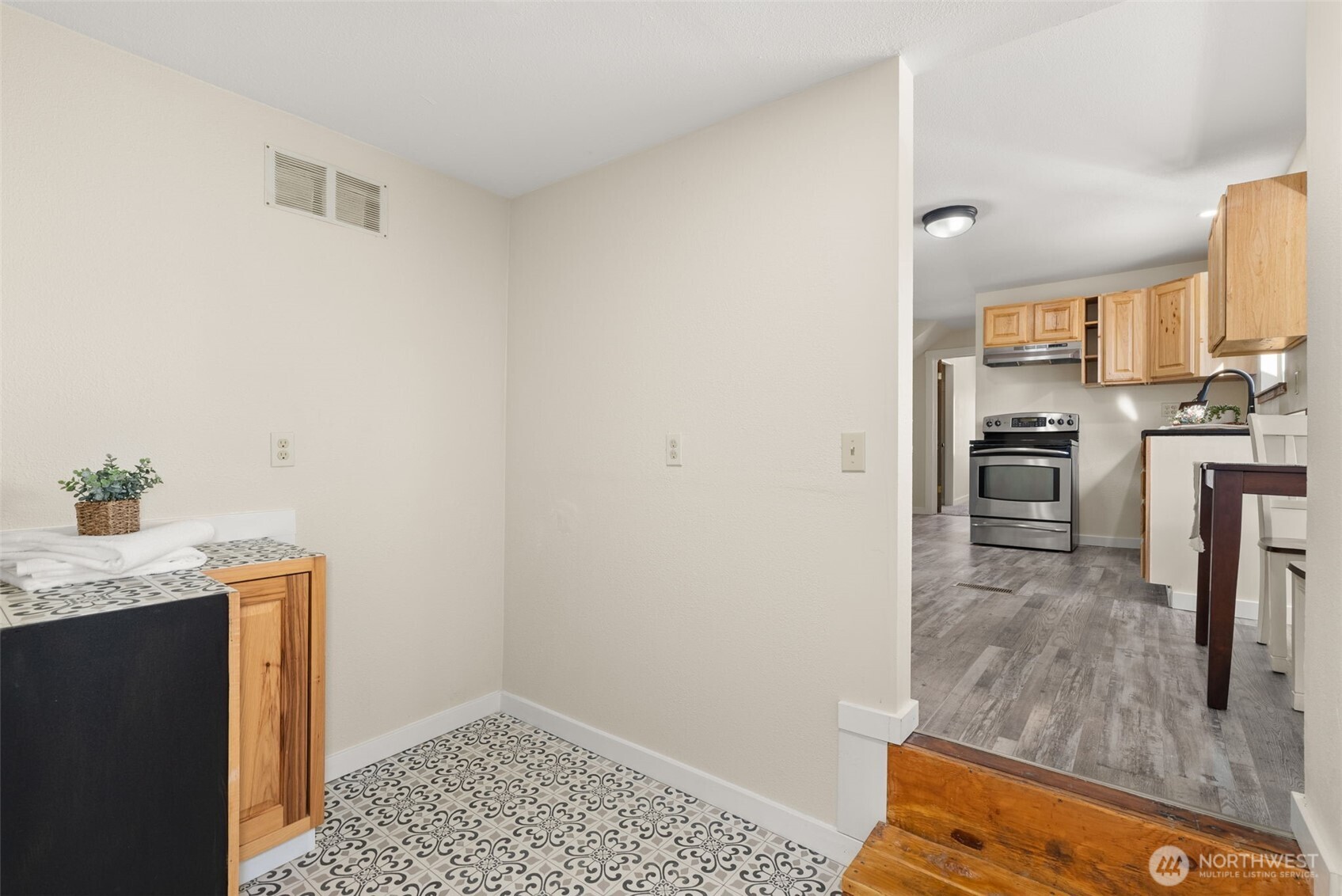 300 Lincoln Creek Road , Centralia, WA 98531