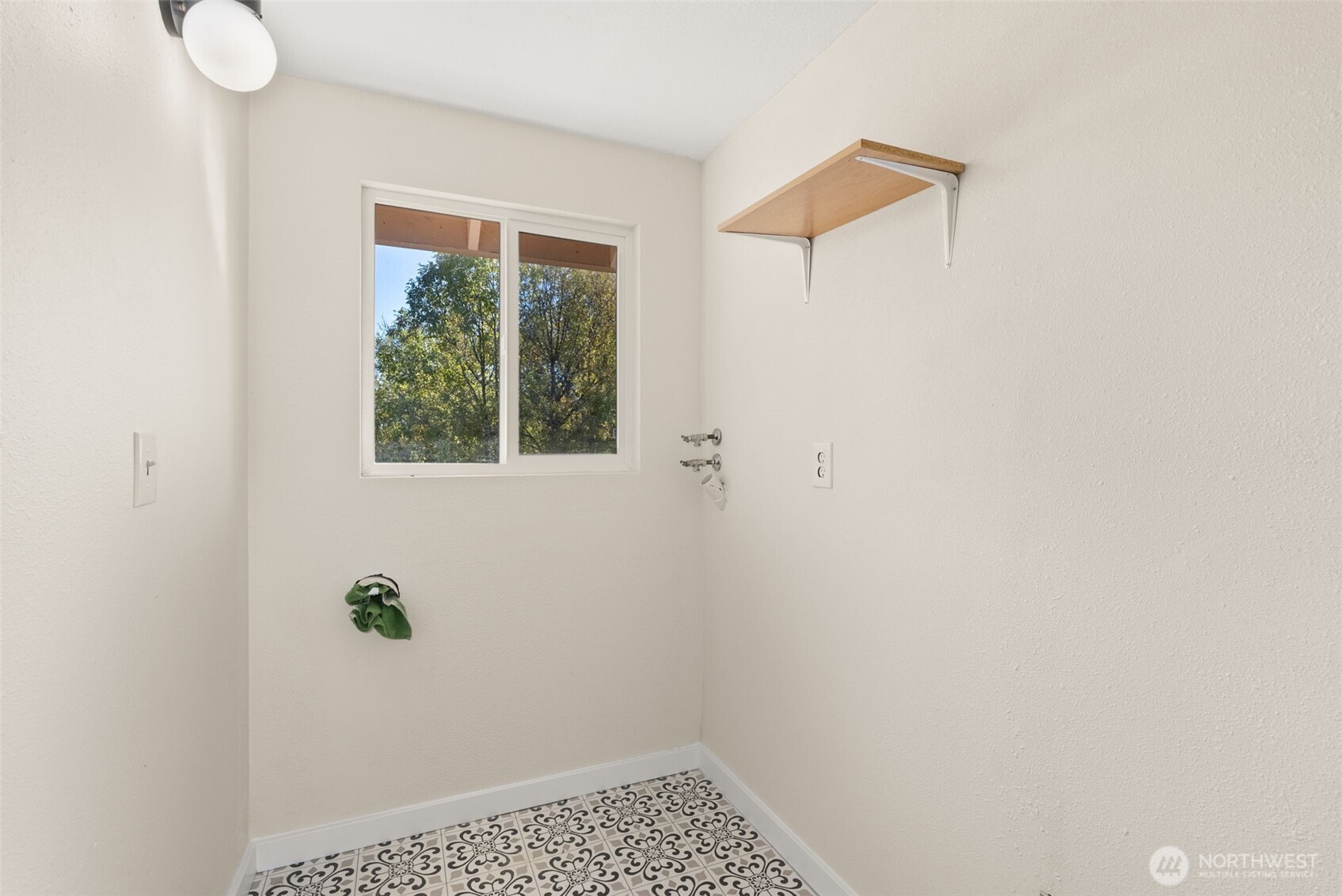 300 Lincoln Creek Road , Centralia, WA 98531