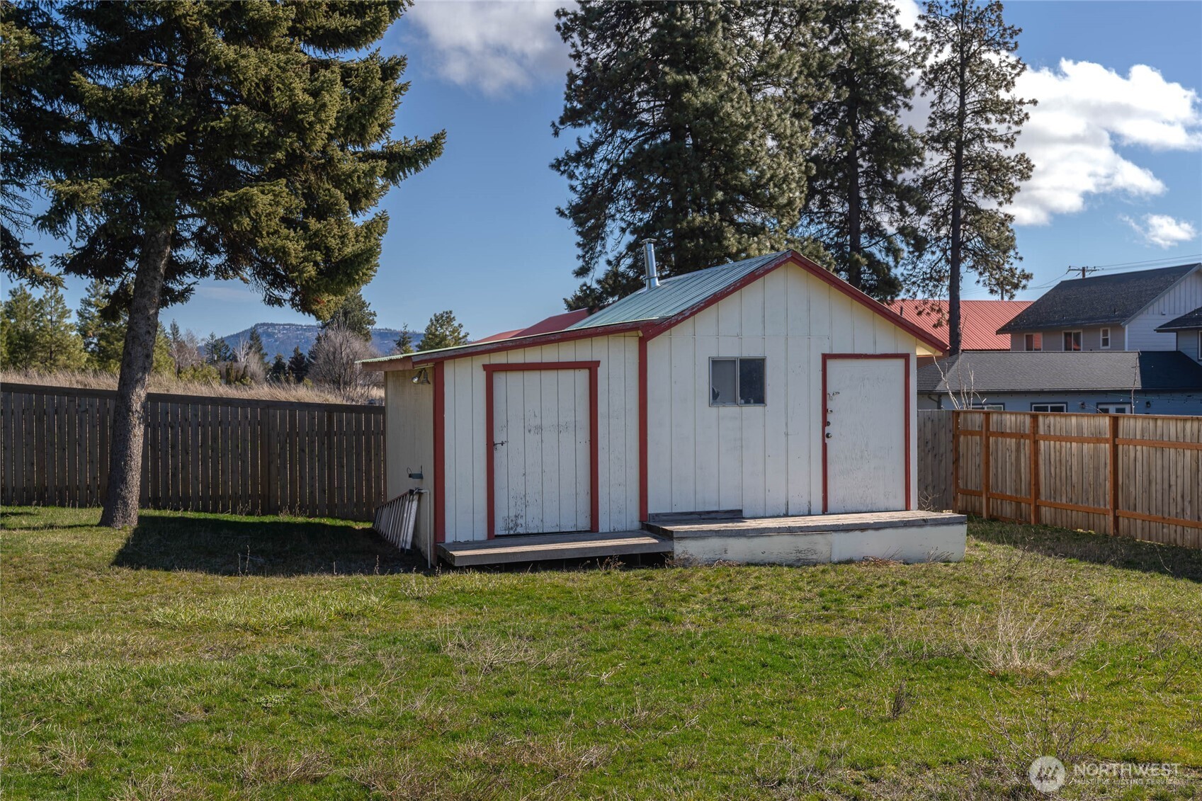 410 N Floral Avenue , Cle Elum, WA 98922